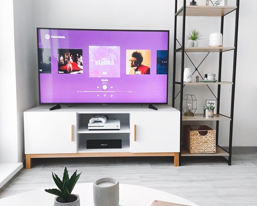 Top 6 VPN Services Known for Consistent Streaming Access, Minimal Footprint, and Privacy — Ideal for Users Who Want Both Security and Convenience