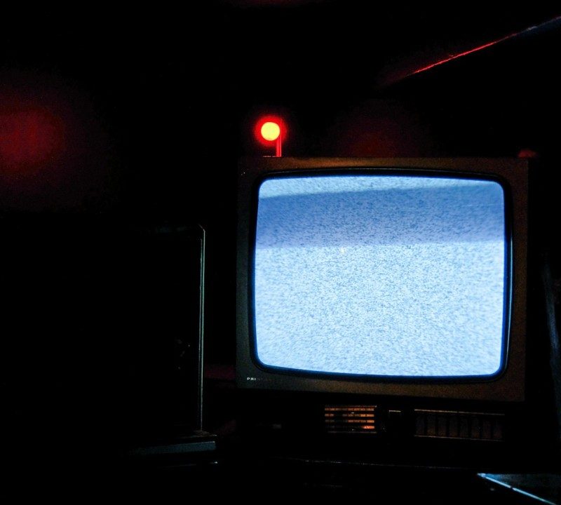 Streaming at 720p vs 1080p: Bandwidth, Quality, and Data Caps