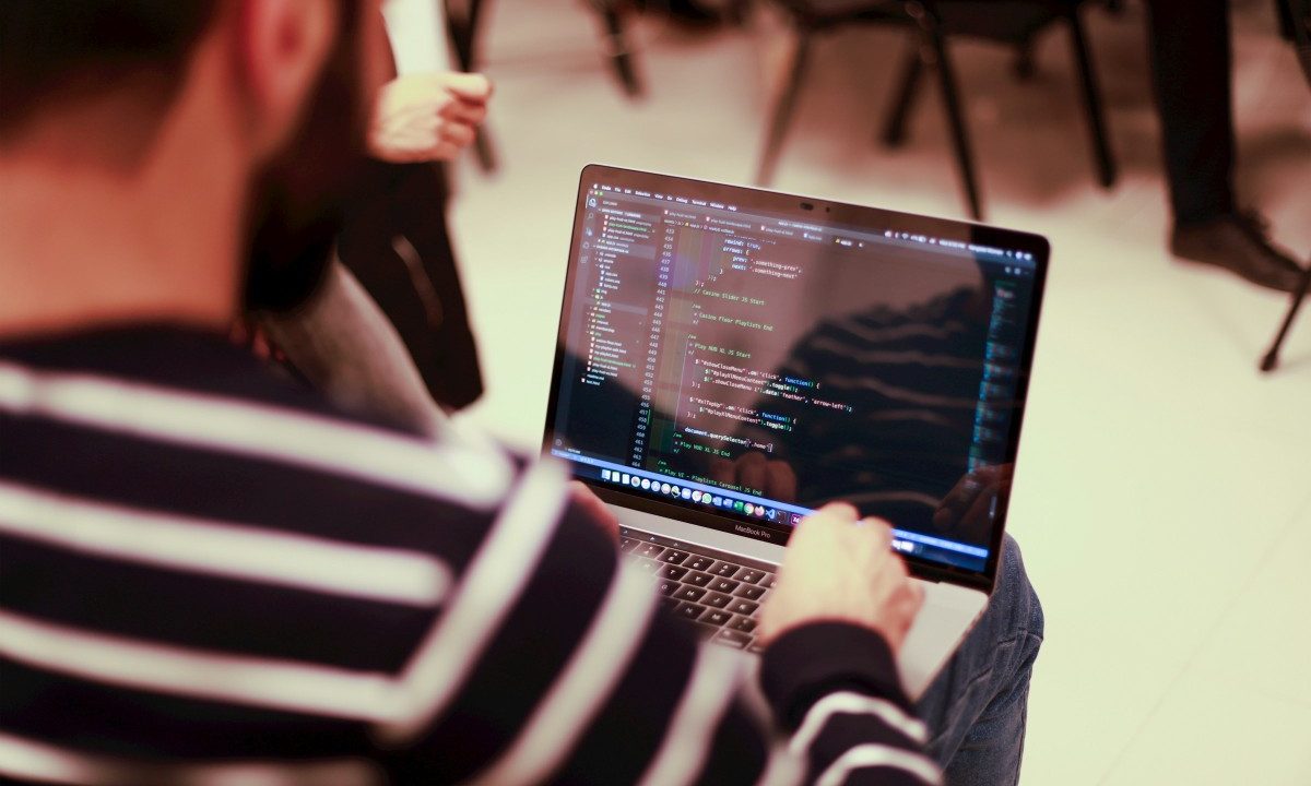 What the Best Web Developers Do That Average Developers Don’t