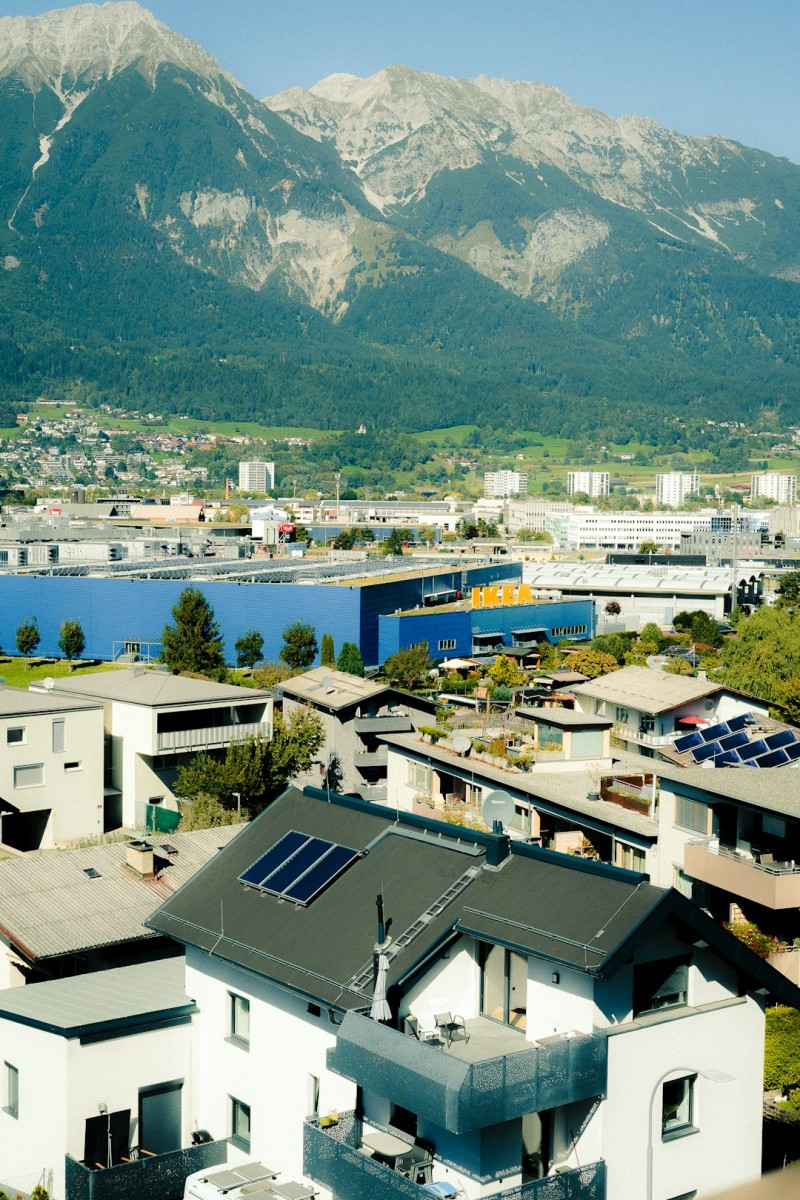 Solar Monitoring Apps Like Enphase Enlighten That Help Track System Performance