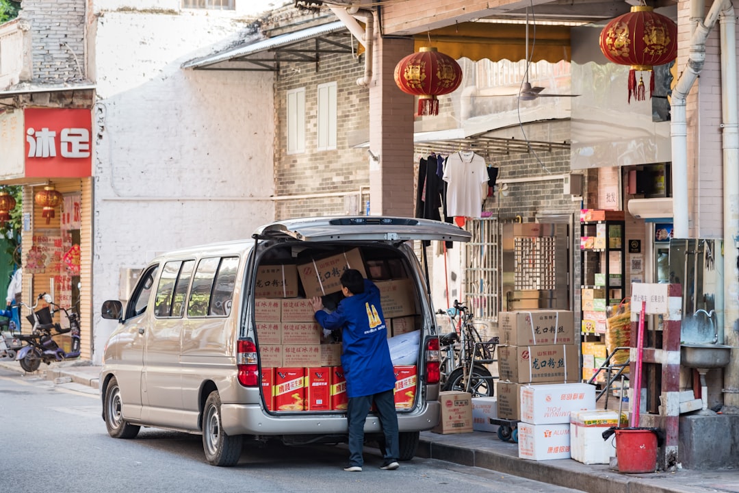 3 Laundry Pickup And Delivery Apps Like Rinse That Simplify Scheduling And Orders