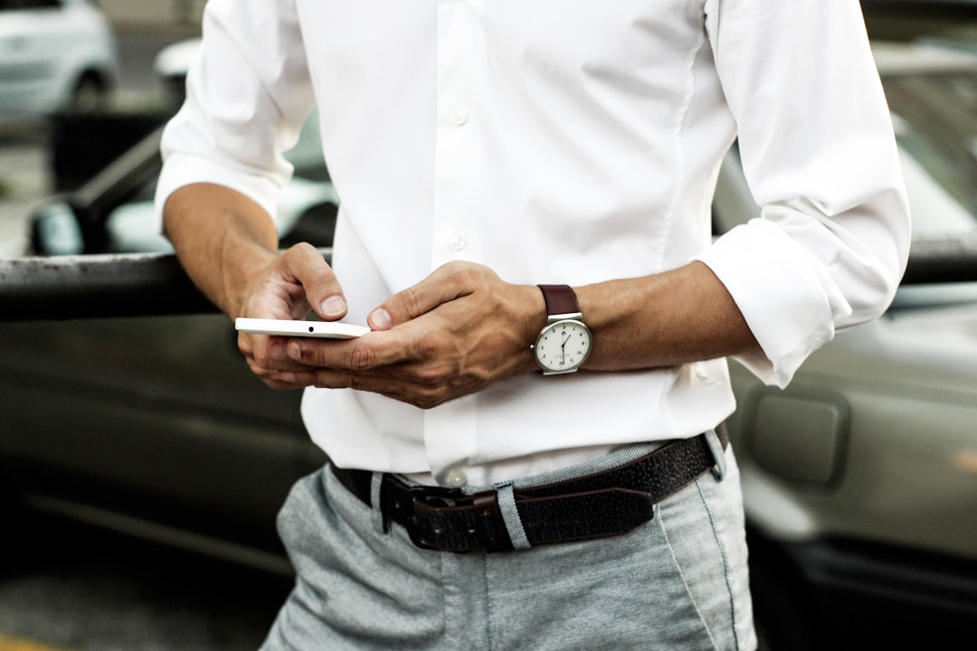 4 Car Dealership CRM Apps Like AutoRaptor That Improve Customer Follow-Ups